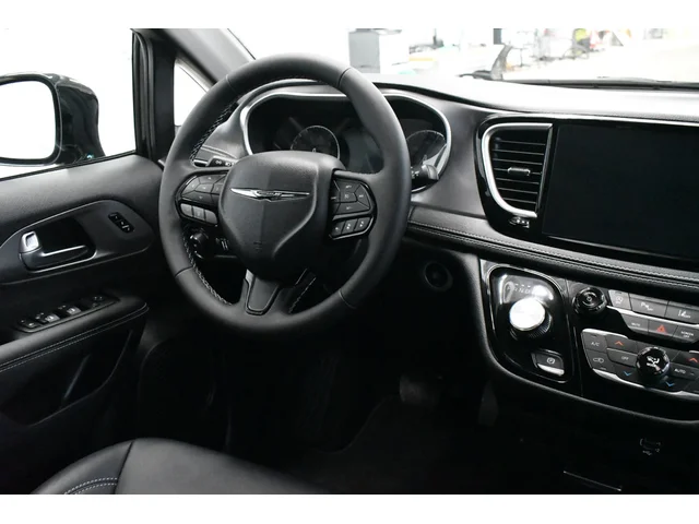 SEMINUEVOS CHRYSLER Pacifica a Estados en autogozo