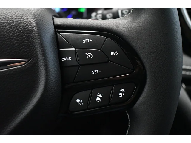 SEMINUEVOS CHRYSLER Pacifica a Estados en autogozo