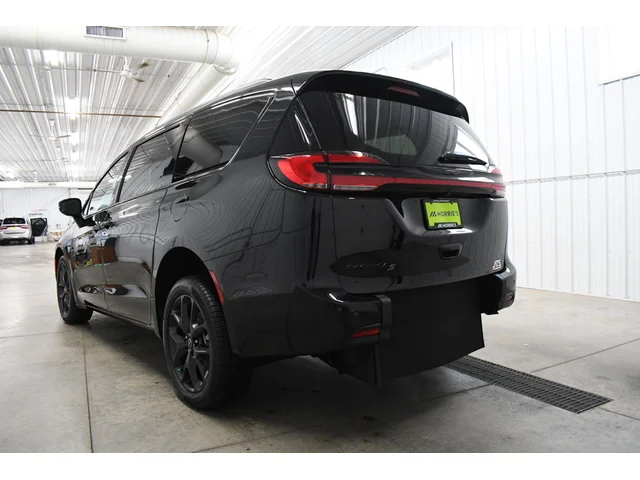 SEMINUEVOS CHRYSLER Pacifica a Estados en autogozo