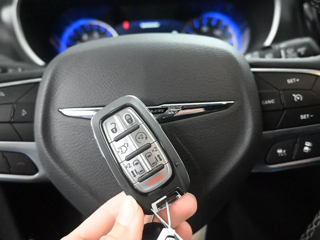 Nuevos CHRYSLER PACIFICA à Estados chez autogozo
