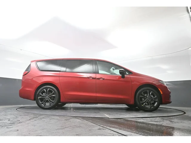 Nuevos CHRYSLER PACIFICA à Estados chez autogozo