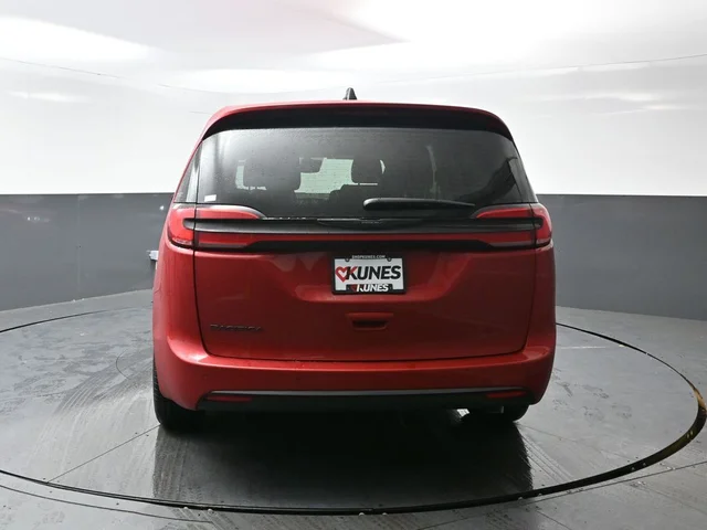 Nuevos CHRYSLER PACIFICA à Estados chez autogozo