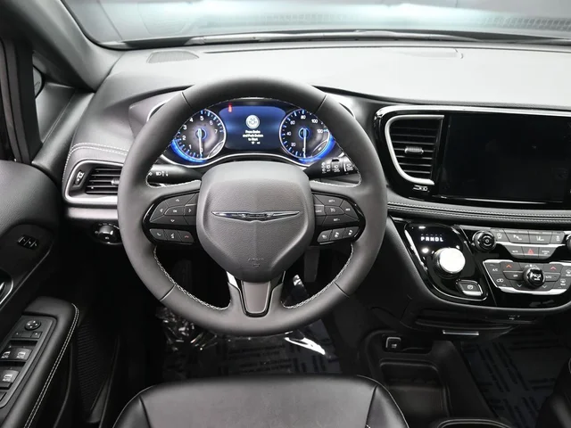 Nuevos CHRYSLER PACIFICA à Estados chez autogozo