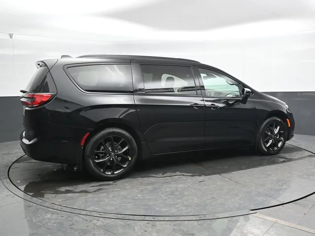 Nuevos CHRYSLER PACIFICA à Estados chez autogozo