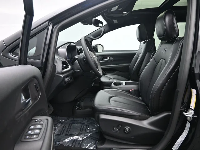 Nuevos CHRYSLER PACIFICA à Estados chez autogozo