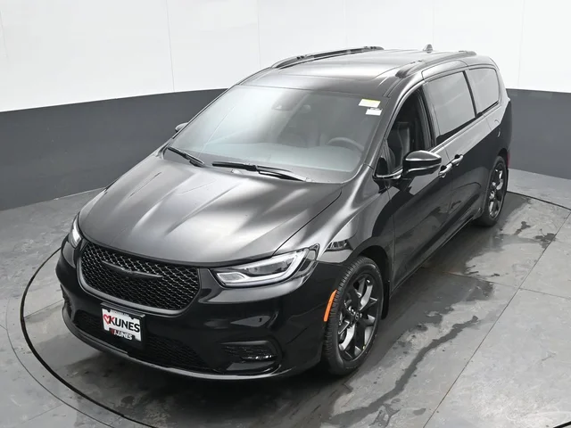 Nuevos CHRYSLER PACIFICA à Estados chez autogozo