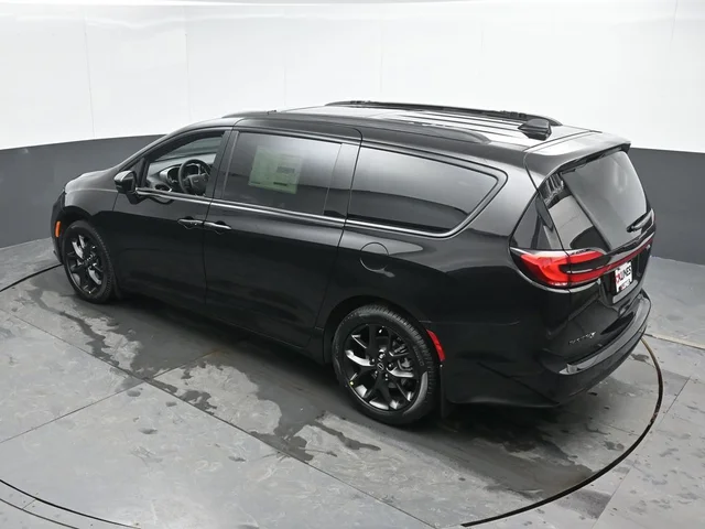 Nuevos CHRYSLER PACIFICA à Estados chez autogozo