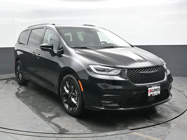 Nuevos CHRYSLER PACIFICA à Estados chez autogozo
