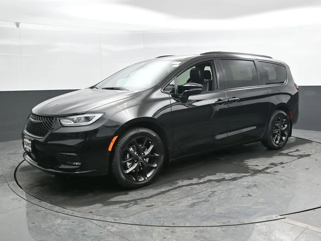 Nuevos CHRYSLER PACIFICA à Estados chez autogozo