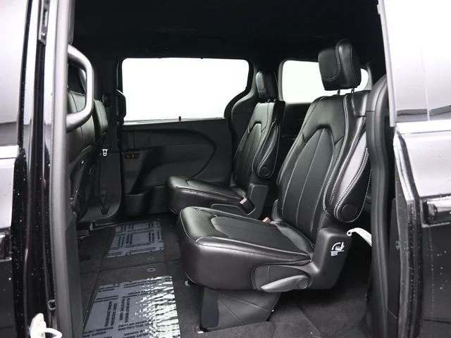 Nuevos CHRYSLER PACIFICA à Estados chez autogozo