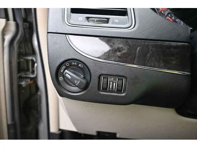 SEMINUEVOS CHRYSLER Town & Country a Estados en autogozo