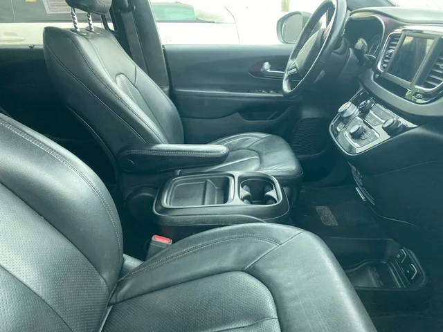 SEMINUEVOS CHRYSLER Pacifica a Estados en autogozo