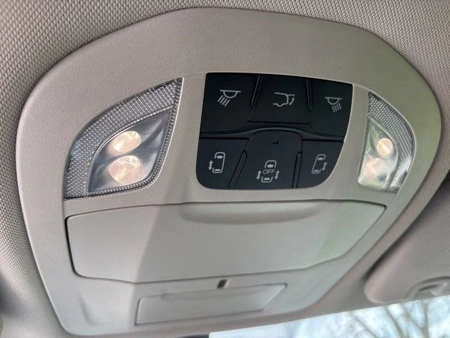 SEMINUEVOS CHRYSLER Pacifica a Estados en autogozo