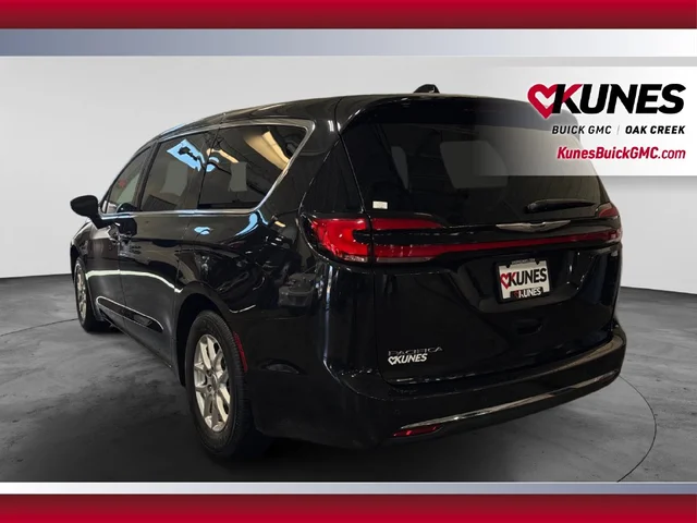 SEMINUEVOS CHRYSLER Pacifica a Estados en autogozo