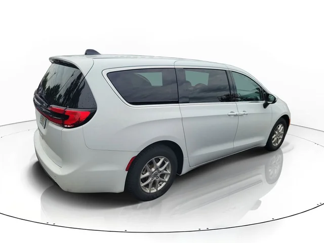 SEMINUEVOS CHRYSLER Pacifica a Estados en autogozo