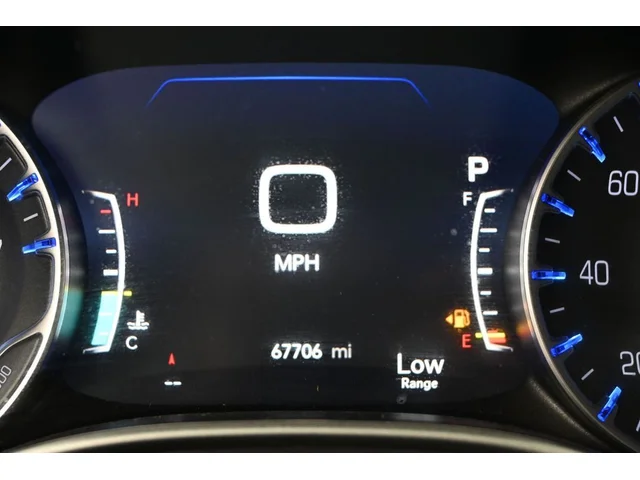 SEMINUEVOS CHRYSLER Pacifica a Estados en autogozo
