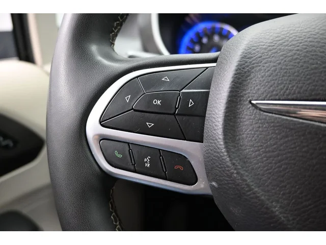 SEMINUEVOS CHRYSLER Pacifica a Estados en autogozo
