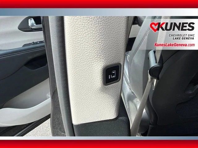 SEMINUEVOS CHRYSLER Pacifica a Estados en autogozo