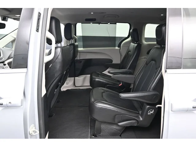 SEMINUEVOS CHRYSLER Pacifica a Estados en autogozo