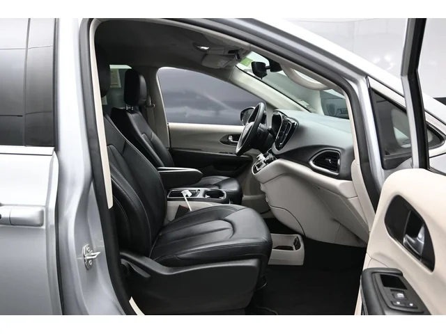 SEMINUEVOS CHRYSLER Pacifica a Estados en autogozo