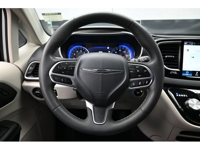 SEMINUEVOS CHRYSLER Pacifica a Estados en autogozo