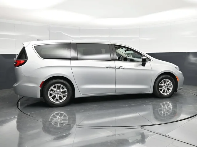 SEMINUEVOS CHRYSLER Pacifica a Estados en autogozo