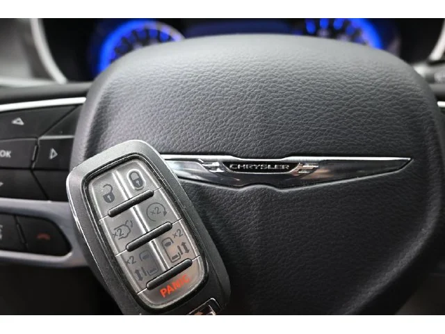 SEMINUEVOS CHRYSLER Pacifica a Estados en autogozo