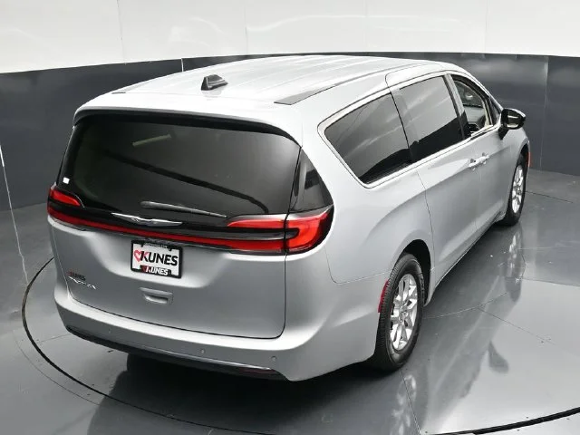 SEMINUEVOS CHRYSLER Pacifica a Estados en autogozo