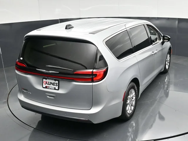 SEMINUEVOS CHRYSLER Pacifica a Estados en autogozo