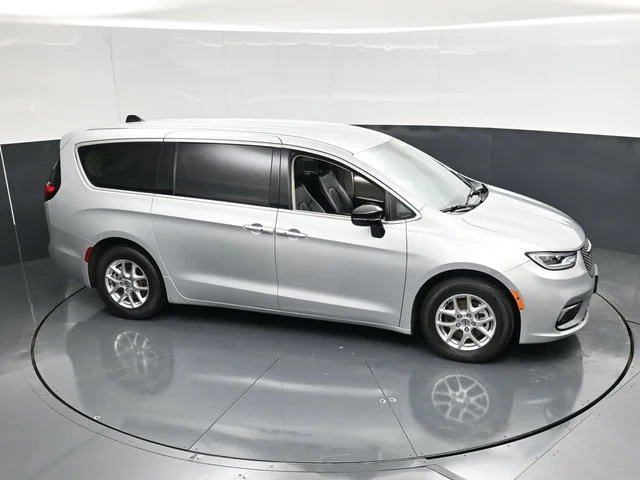 SEMINUEVOS CHRYSLER Pacifica a Estados en autogozo