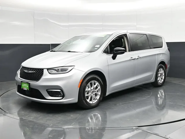 SEMINUEVOS CHRYSLER Pacifica a Estados en autogozo