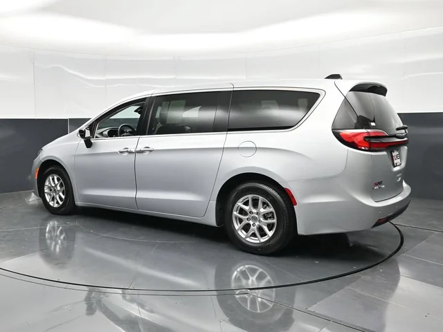 SEMINUEVOS CHRYSLER Pacifica a Estados en autogozo