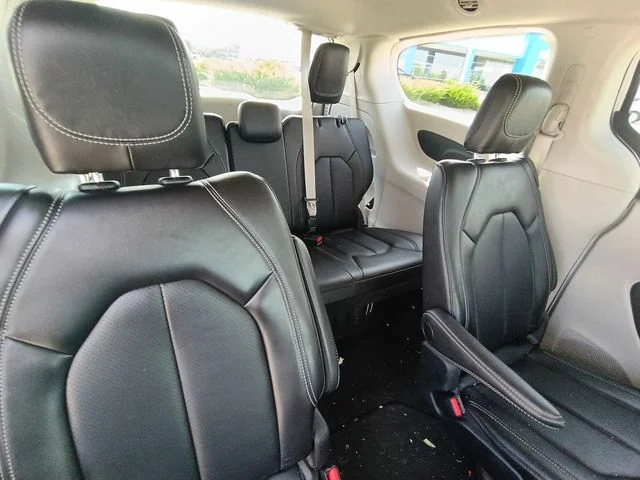 SEMINUEVOS CHRYSLER Pacifica a Estados en autogozo