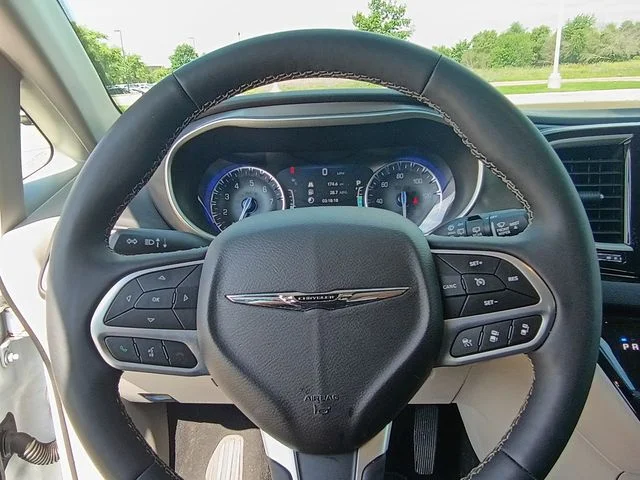 SEMINUEVOS CHRYSLER Pacifica a Estados en autogozo