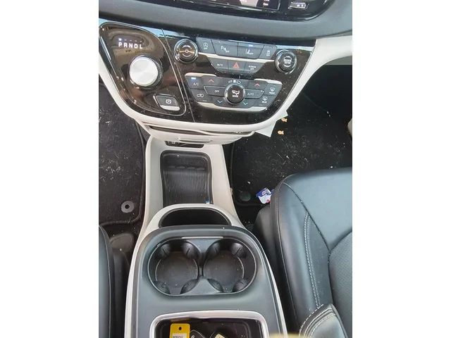 SEMINUEVOS CHRYSLER Pacifica a Estados en autogozo