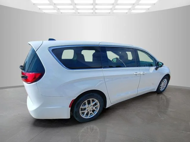 SEMINUEVOS CHRYSLER Pacifica a Estados en autogozo