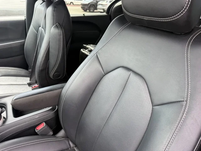 SEMINUEVOS CHRYSLER Pacifica a Estados en autogozo