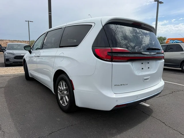 SEMINUEVOS CHRYSLER Pacifica a Estados en autogozo