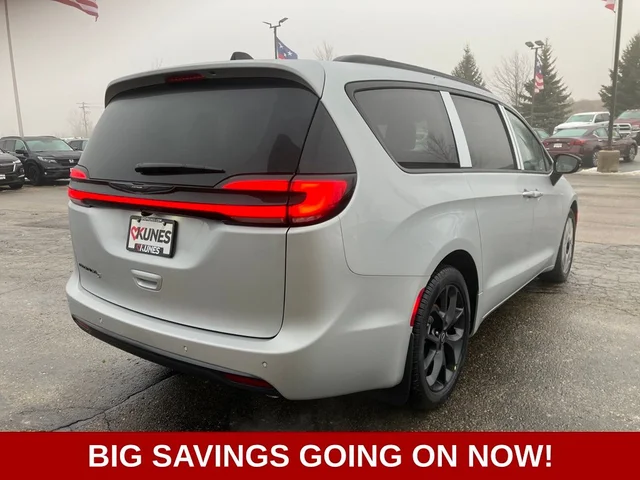 Nuevos CHRYSLER PACIFICA à Estados chez autogozo