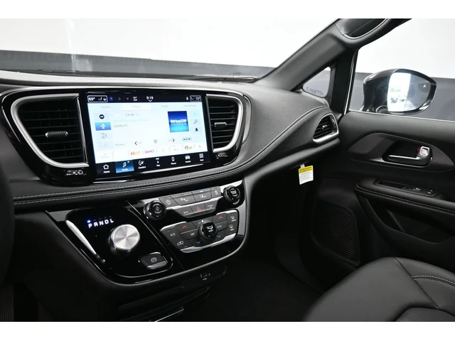 Nuevos CHRYSLER PACIFICA à Estados chez autogozo