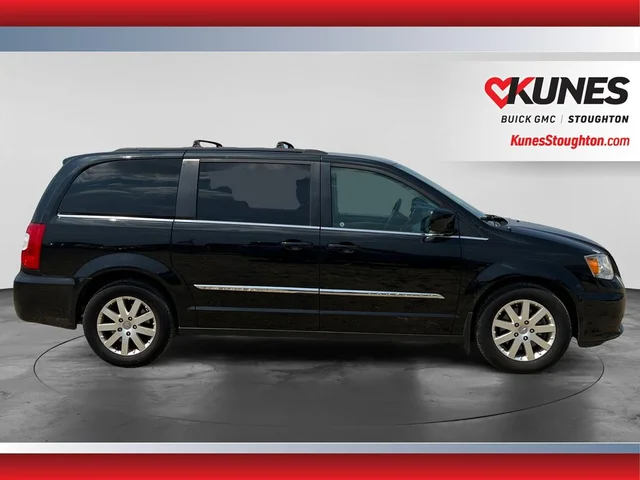 SEMINUEVOS CHRYSLER Town & Country a Estados en autogozo