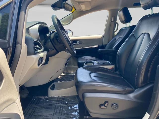 SEMINUEVOS CHRYSLER Pacifica a Estados en autogozo