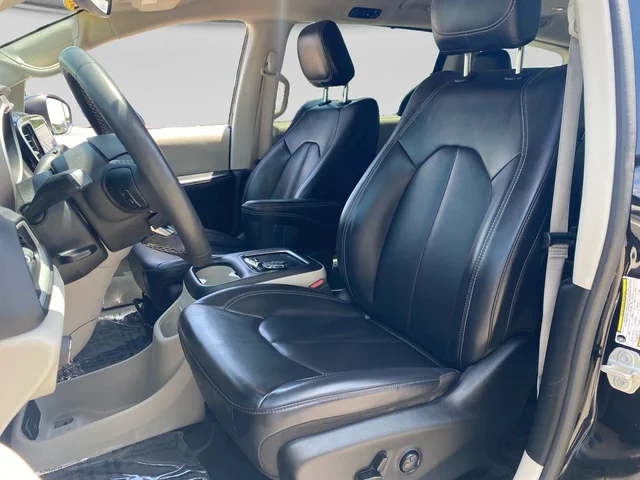 SEMINUEVOS CHRYSLER Pacifica a Estados en autogozo