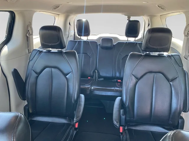 SEMINUEVOS CHRYSLER Pacifica a Estados en autogozo