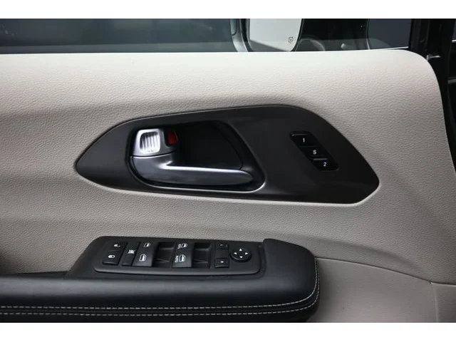 SEMINUEVOS CHRYSLER Pacifica a Estados en autogozo