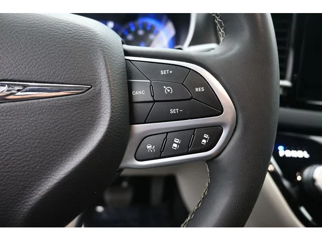 SEMINUEVOS CHRYSLER Pacifica a Estados en autogozo