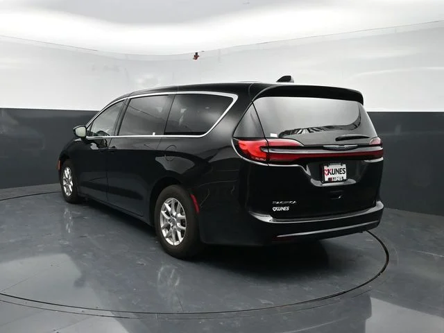 SEMINUEVOS CHRYSLER Pacifica a Estados en autogozo