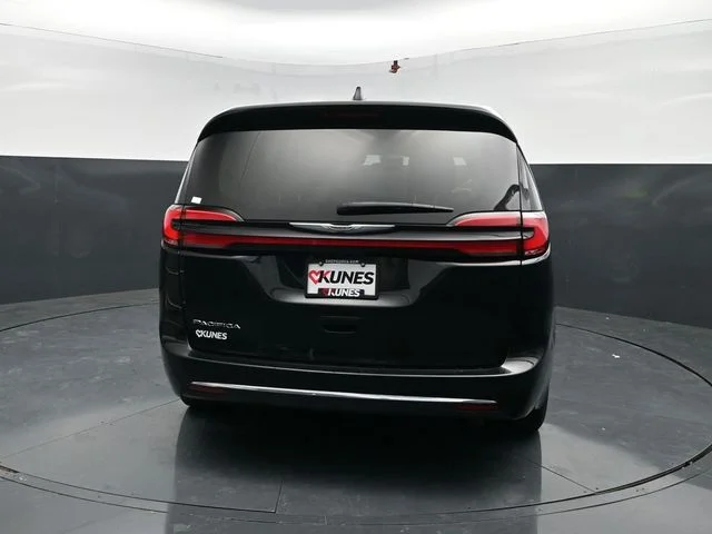 SEMINUEVOS CHRYSLER Pacifica a Estados en autogozo