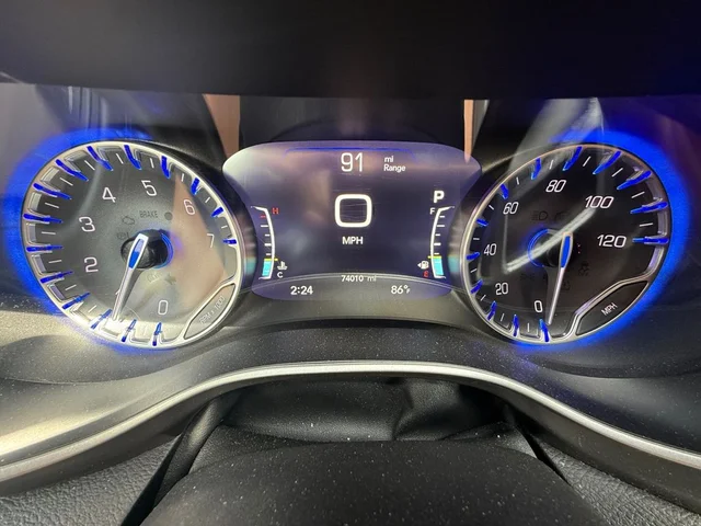 SEMINUEVOS CHRYSLER Pacifica a Estados en autogozo