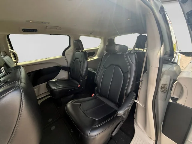 SEMINUEVOS CHRYSLER Pacifica a Estados en autogozo